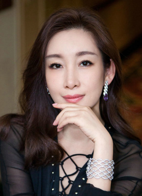 日韩美女乱淫试看屁视频网站